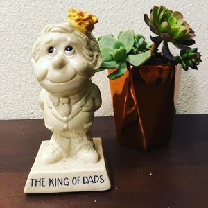The King of Dads Statue Christmas Gift